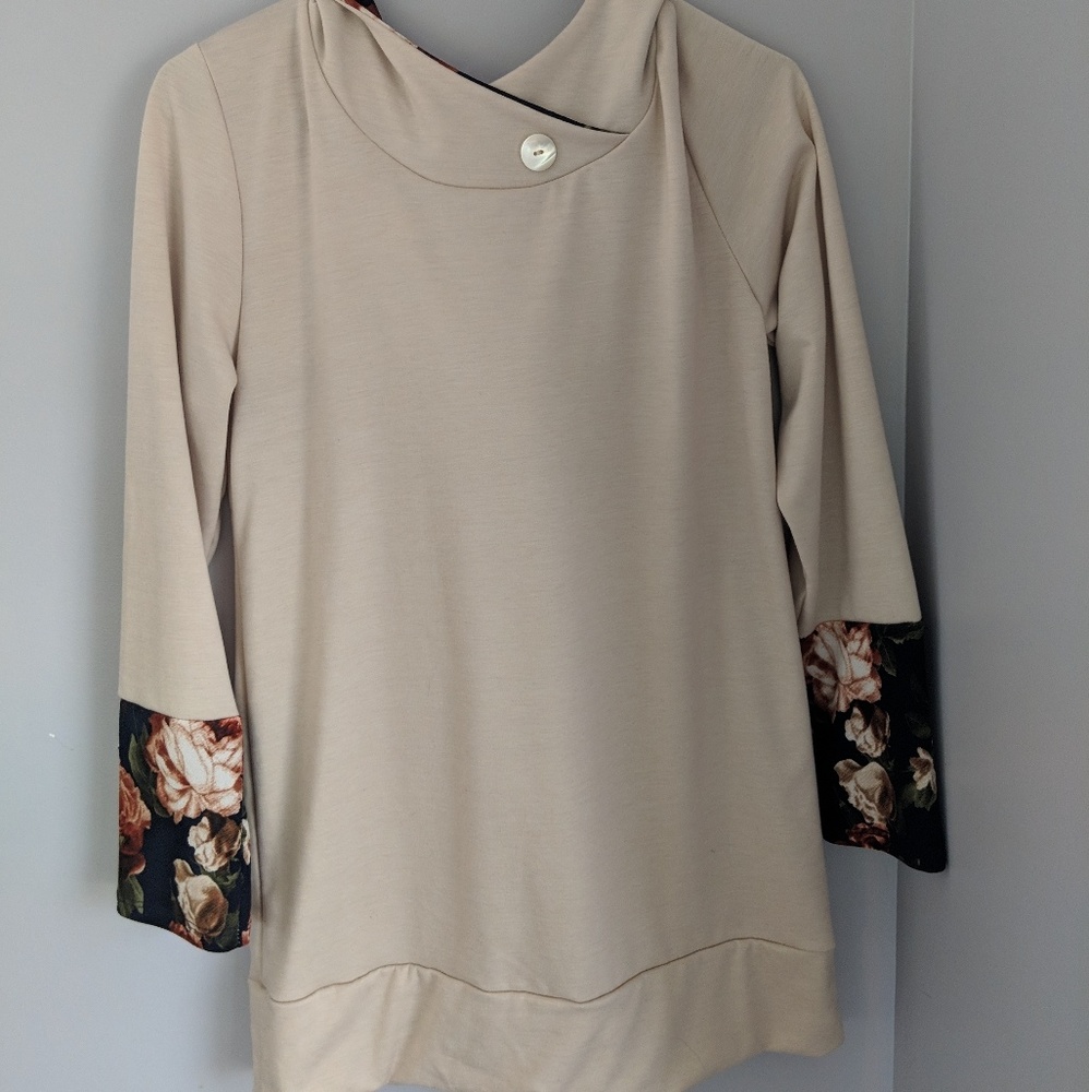 Fashionable Cream & Floral Hoodie